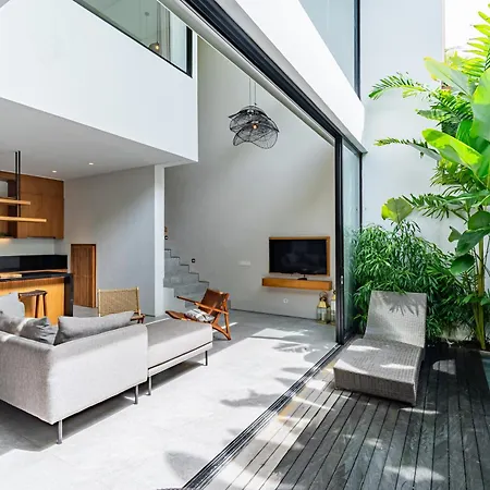 Botanika Estate Private Pool Villa Canggu  Exterior photo