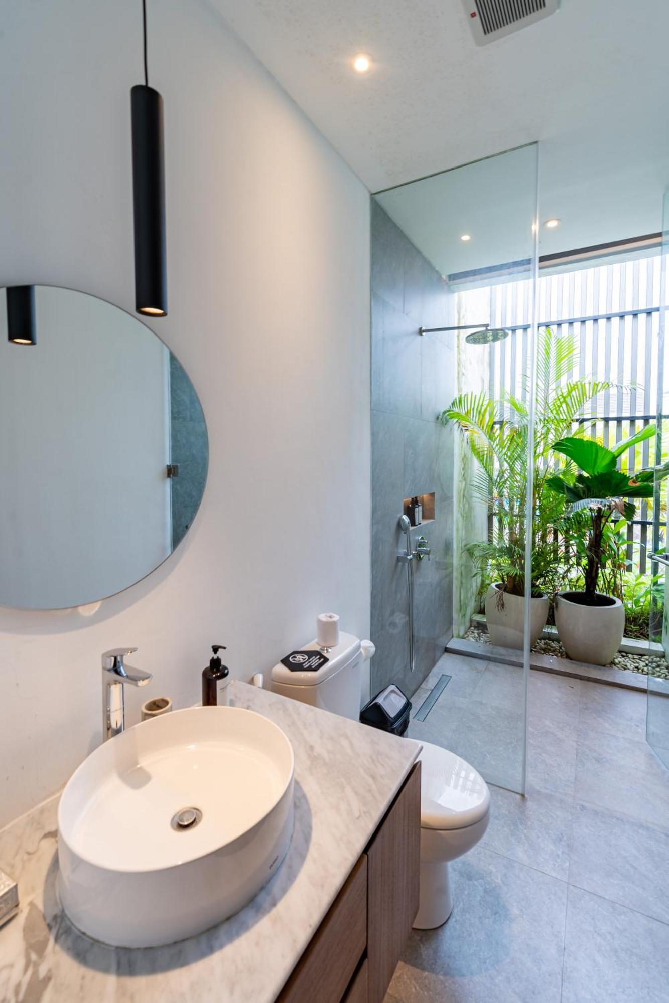 Botanika Estate Private Pool Apartemen *