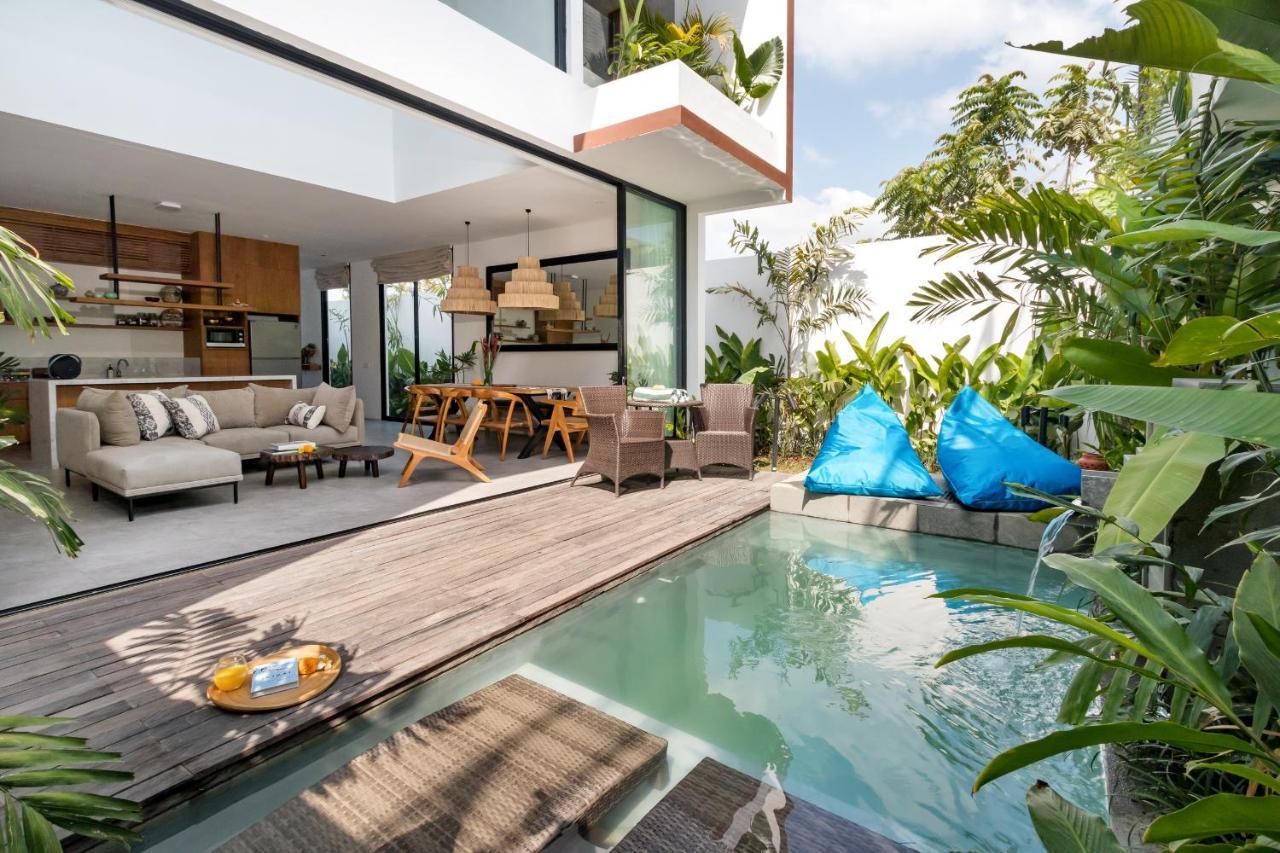 Botanika Estate Private Pool Apartemen *